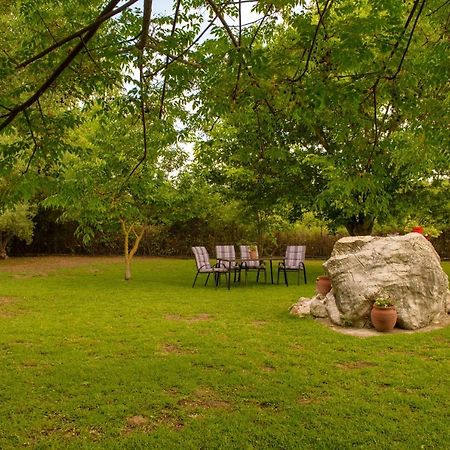 Apartament Άελλα Ierissós Zewnętrze zdjęcie